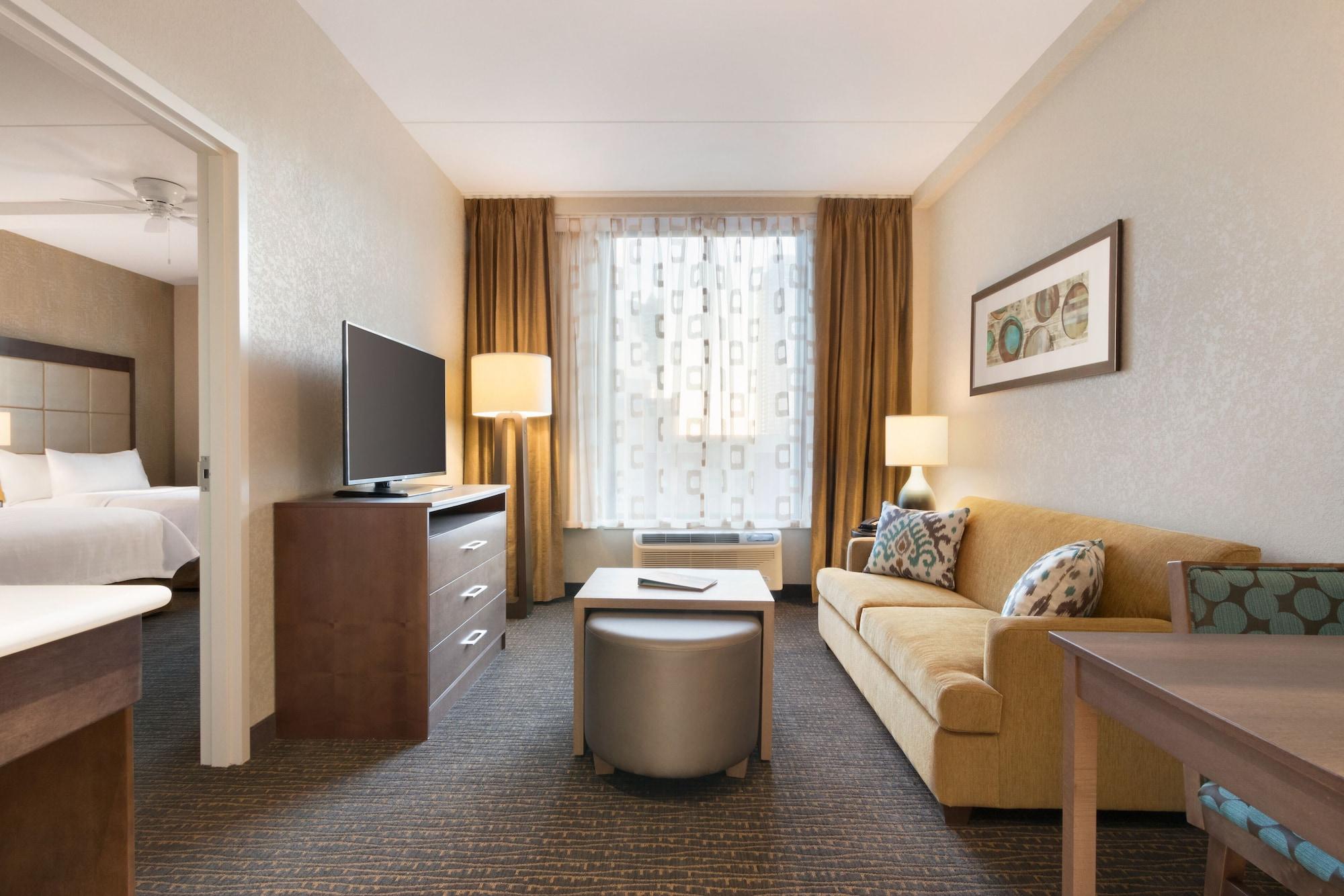 Homewood Suites By Hilton Calgary Downtown Экстерьер фото