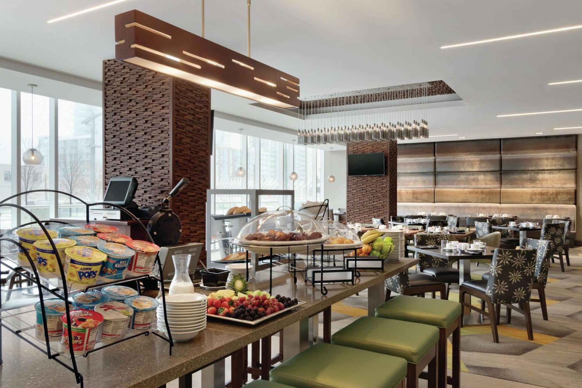 Homewood Suites By Hilton Calgary Downtown Экстерьер фото