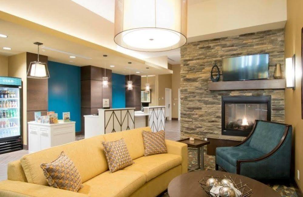 Homewood Suites By Hilton Calgary Downtown Экстерьер фото